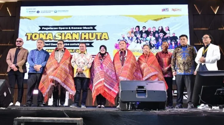 Bupati Vandiko Dorong Pembangunan Opera House di Kawasan Danau Toba