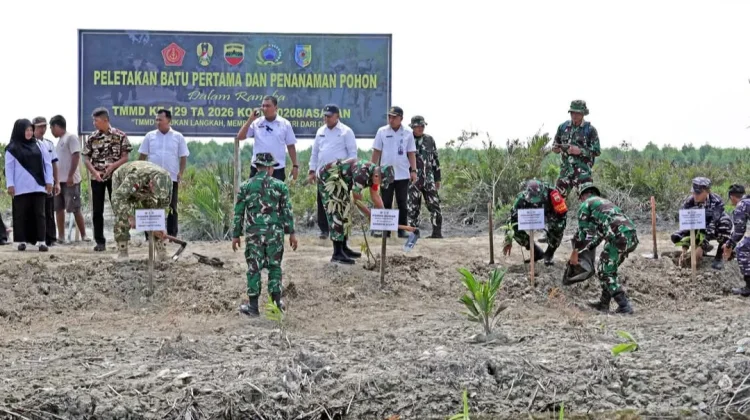 Bupati Batu Bara Bersama Danrem Laksanakan Peletakan Batu Pertama Program TMMD