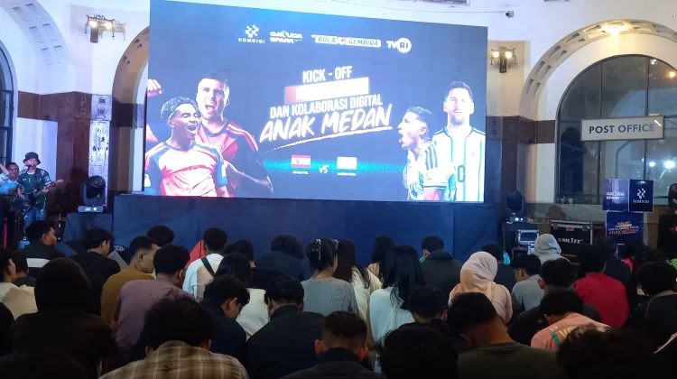 Nobar Bola Gembira Bersama Kementerian Komdigi di Pos Bloc Medan