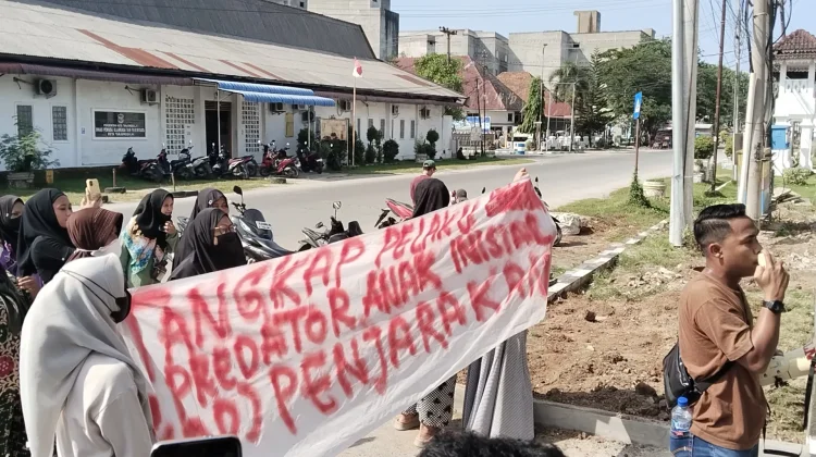 Warga Desak Polisi Segera Tangkap Dugaan Cabul Anak Yatim Piatu di Tanjungbalai