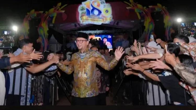 Bupati Labusel Tutup Pameran Pembangunan HUT ke-18 Labusel