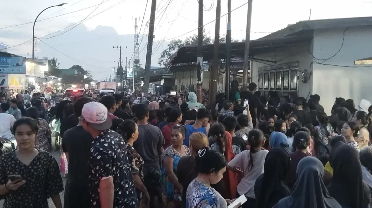 Ratusan Warga Tanjungbalai Datangi Rumah Terduga Pelaku Pelecehan Seksual