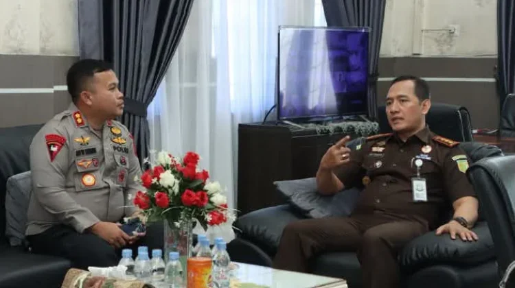 Kapolres Pelabuhan Belawan Jalin Silaturahmi dengan Kejaksaan Negeri Belawan