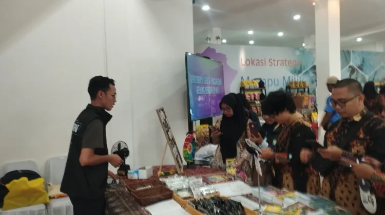 Raja Buah dari Pulau Pinang Malaysia Dipromosikan di PRSU ke-50