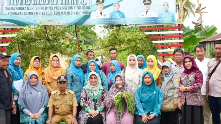 Ketua TP PKK Binjai Tinjau Lokasi Pembibitan dan Bank Sampah
