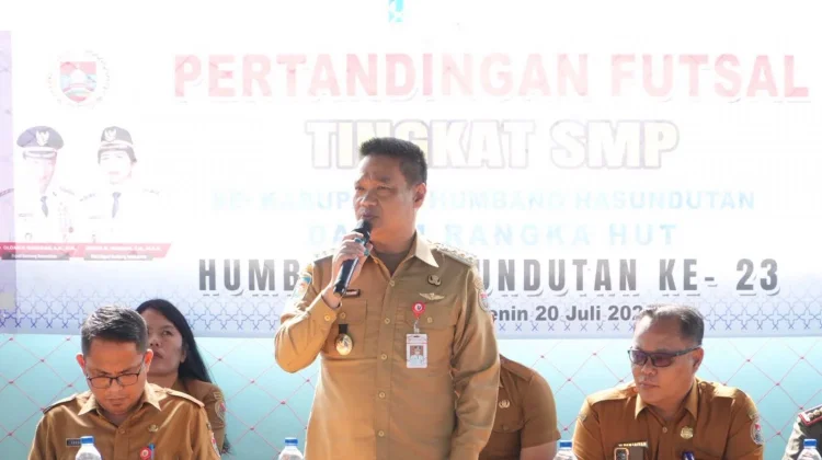 Bupati Humbahas Buka Turnamen Futsal Antar Pelajar SMP