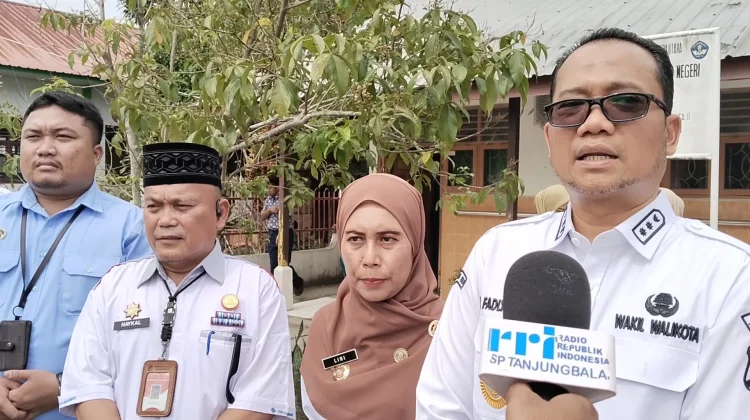 Wakil Walikota Tanjungbalai Tinjau Penyaluran Perdana MBG di SLB