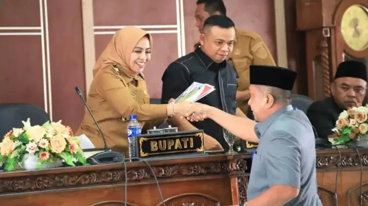 DPRD Labuhanbatu Sahkan Raperda Pertanggungjawaban APBD 2025