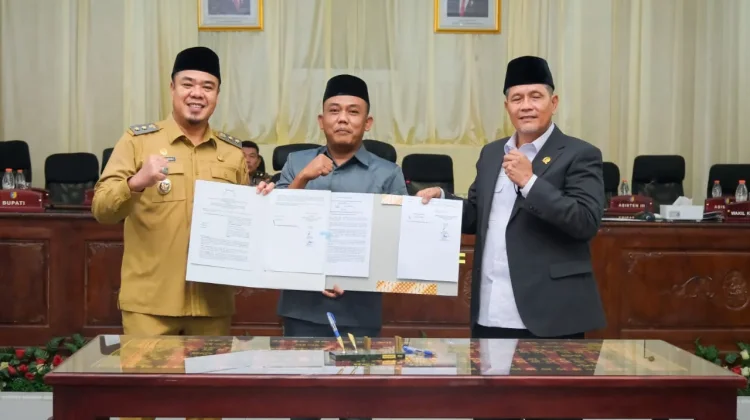 DPRD Batu Bara Setujui Ranperda Pertanggungjawaban APBD 2025 dan Perseroda