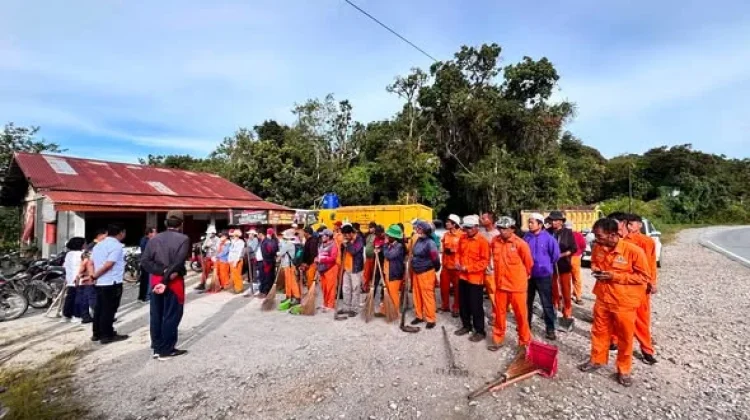 Pemkab Humbahas Gelar Gotong Royong Sambut HUT Ke-23