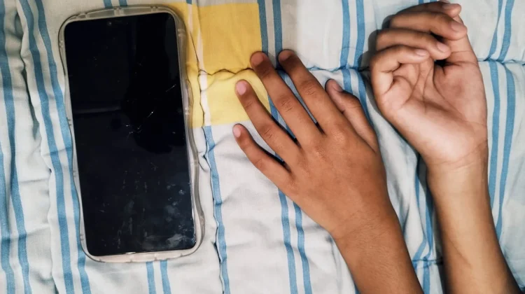 Lakukan Ini sebelum Tidur jika Ingin Tampil Awet Muda
