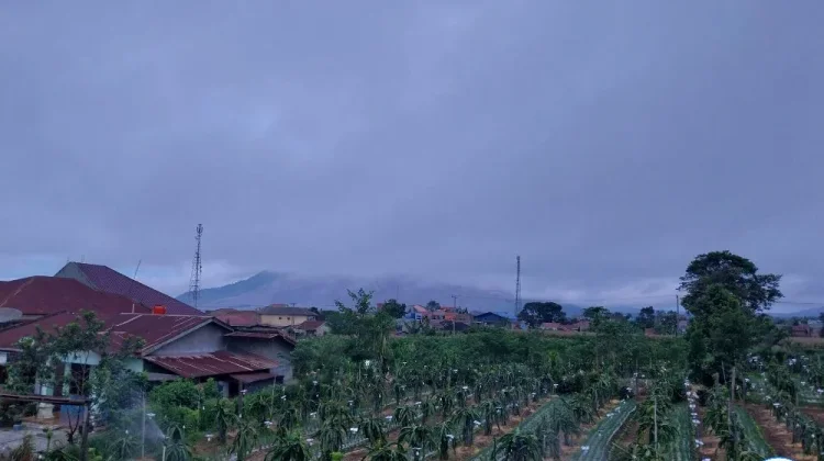 Gunung Sinabung Masih Aktif, Warga Diminta Waspada