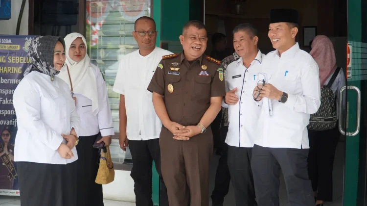 Plt. Bupati Langkat dan Kajari Langkat Percepat Legalitas Tanah Wakaf