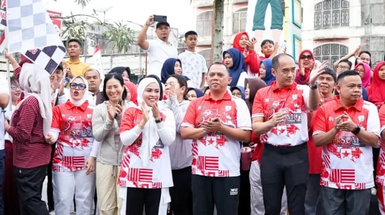Bupati Labuhanbatu Bersama Ribuan Warga Padati Jalanan Kota Rantauprapat