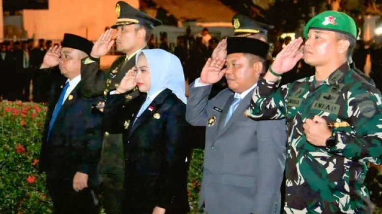 Bupati Labuhanbatu Ikuti Apel Kehormatan dan Renungan Suci HUT ke-81 RI
