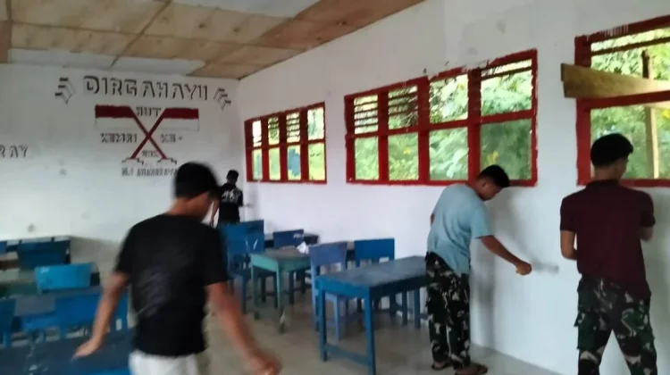Satgas Bakti TNI Lanjutkan Perbaikan SMK Negeri 1 di Nias Selatan