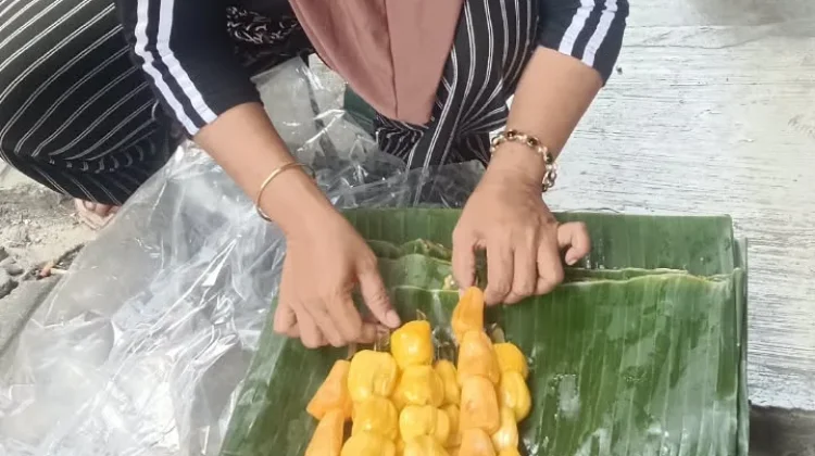 Dari Perbaungan ke Medan,Pedagang Nangka Andalkan Untung Dari Setiap Tusuk
