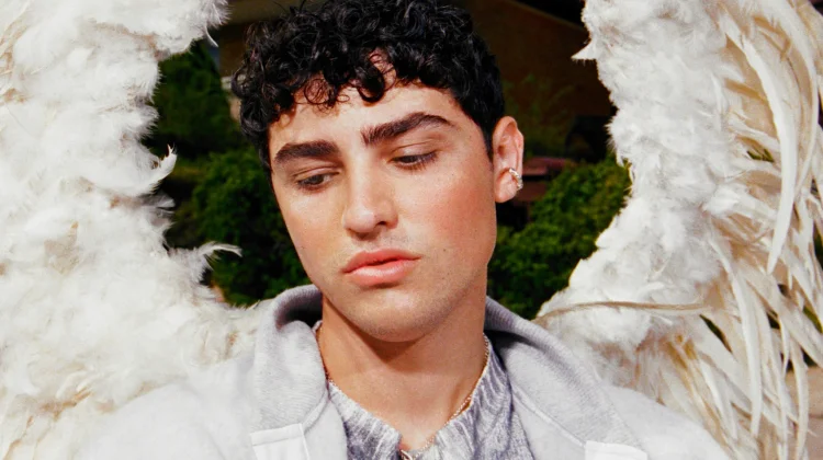 Oliver Cronin Rilis EP Lost On The Way To Paradise