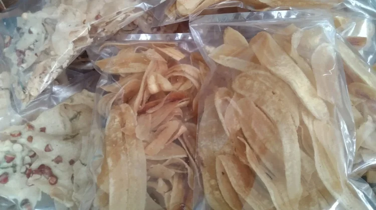 Tekuni Usaha Keripik Pisang hingga Pasok ke Pasar Buah Berastagi
