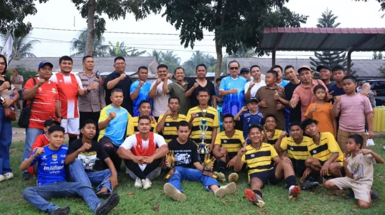 Bupati Sergai Saksikan Final SSPL Cup Socfindo Bangun Bandar