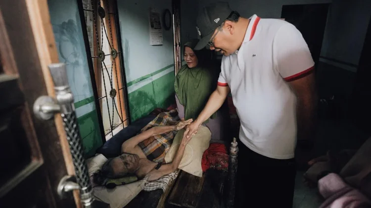 Bupati Bujuk Kartini Berobat, Harapan Siti untuk Kesembuhan Ibunya Kembali Tumbuh