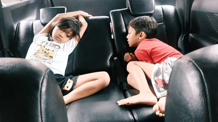 Mengapa Anak Mudah Tertidur ketika Diajak Berkendara? Ini Penjelasannya
