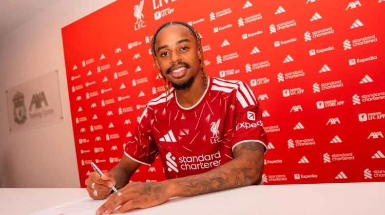 Liverpool Merekrut Bradley Barcola dari PSG