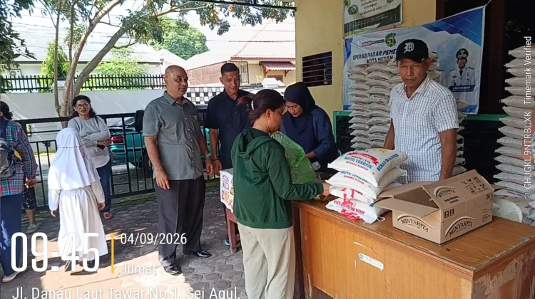 Warga Serbu Pasar Murah Pemko Medan, Beras dan MinyaKita Habis dalam Hitungan Jam