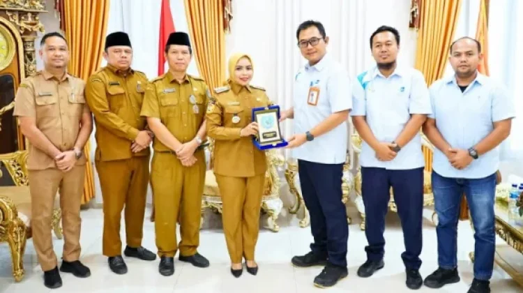 Bupati Labuhanbatu dan UP3 PLN Rantauprapat Bahas Peningkatan Kualitas Layanan