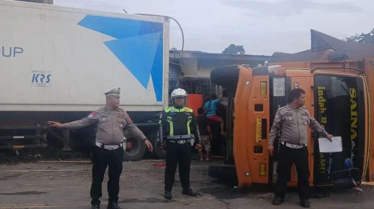 Kecelakaan Beruntun di Sibolangit, Kendaraan dan Rumah Warga Rusak