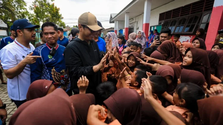 Sekolah Retak, Rico Waas Siapkan SDN 064999 Marelan 2 Lantai