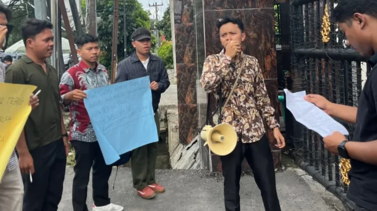 AMAKSU Minta Kejati Sumut Audit Proyek Kolam Renang Tebing Tinggi