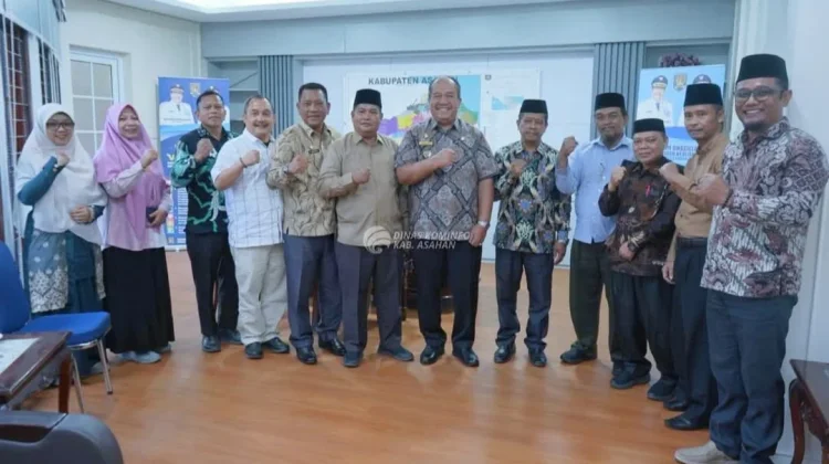 Bupati Asahan Terima Audiensi Panitia Wisuda Sarjana Angkatan XXXVI