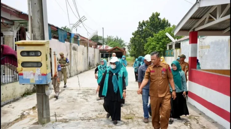 TP PKK Binjai Lakukan Pembinaan Lomba Lingkungan Bersih Sehat di Jati Karya