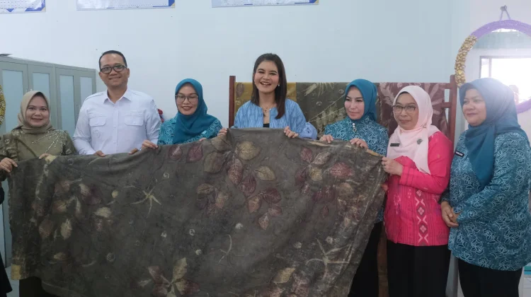 Kahiyang Ayu Bobby Nasution Kunjungi Gedung PKK Kota Tanjungbalai