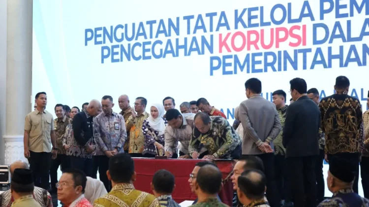 Bupati Asahan Tandatangani Komitmen Penguatan Tata Kelola Pemerintahan WBK