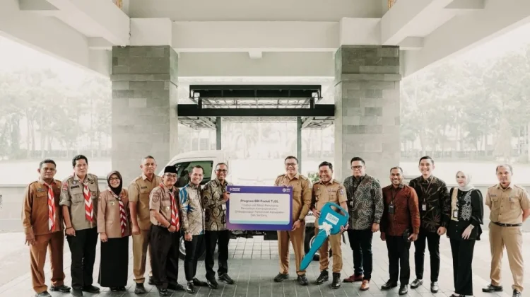Pemkab Deli Serdang Terima Mobil Penunjang dari Program TJSL BRI