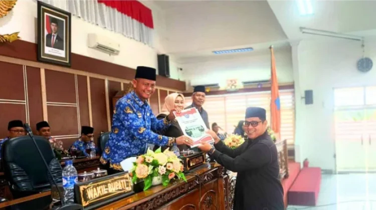 Pemkab Labuhanbatu Sampaikan Nota Ranperda Perubahan APBD 2026