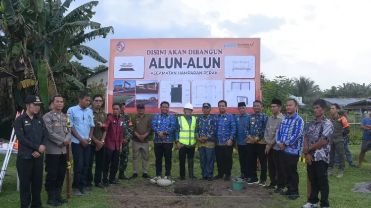 Warga Sambut Antusias Pembangunan Alun-Alun Hamparan Perak