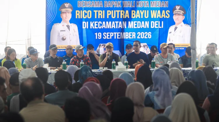 Sapa Warga Medan Deli, Rico Waas Pastikan Gang Cipto Diperbaiki Tahun Ini