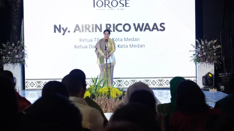 Angkat Pesona Tenun Karo ke Kancah Modern, Airin Rico Waas Resmikan Gallery Torose