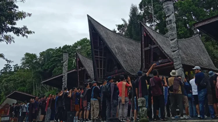 Daya Tarik Hukum Adat Batak Toba di Jantung Pulau Samosir