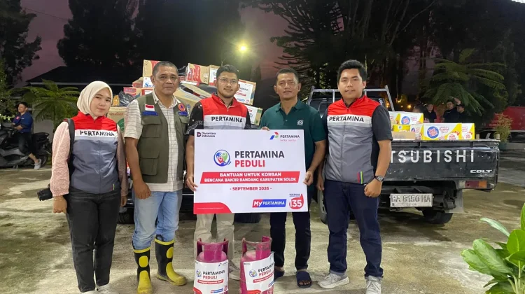 Pertamina Patra Niaga Salurkan Bantuan Banjir Bandang "Galodo" di Solok