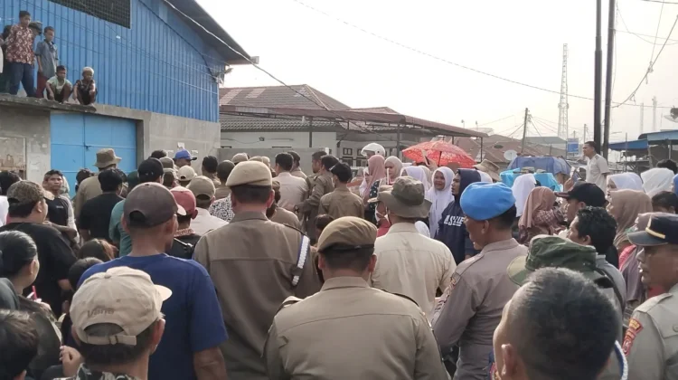Satpol PP Dipukul Mundur, Penertiban Rumah di Desa Bagan Asahan Batal