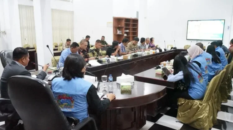 Wabup Paparkan Desa Hessa Perlompongan menuju Kampung Kreatif