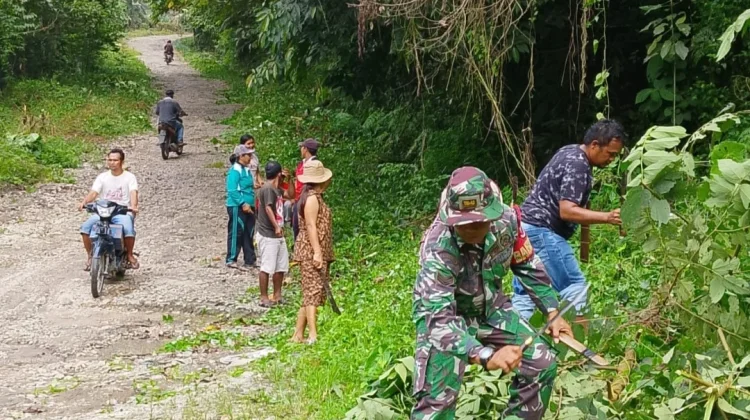 Babinsa dan Pemerintah Desa Bertungen Julu Kompak Gelar Gotong Royong