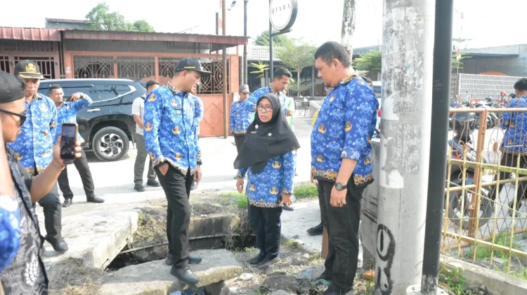 Pemkot Tanjungbalai Normalisasi Drainase Cegah Genangan dan Banjir Rob