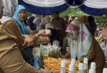 Pasar Murah dan Semangat Gotong Royong