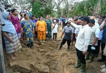 Bobby Nasution Temui Warga Korban Banjir Tapteng