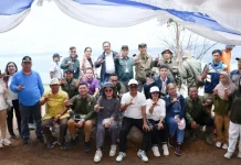 Wabup Samosir Tanam Pohon di Pusuk Buhit